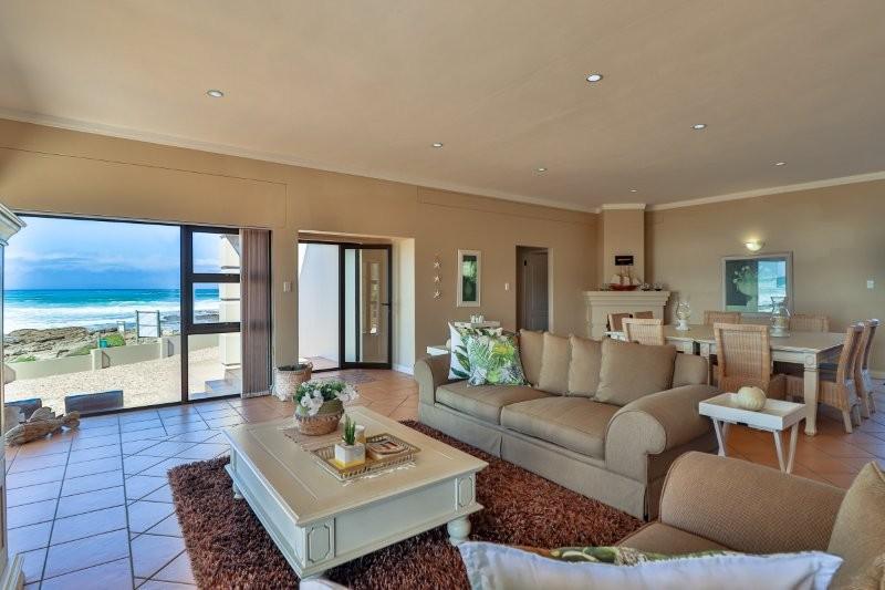 4 Bedroom Property for Sale in Jongensfontein Western Cape